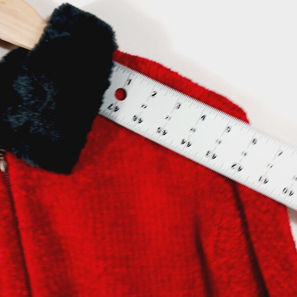 Kelly Scott, Red Zip Front Cardigan W/ Black Faux Fur Collar Size Medium Festive - Picture 13 of 16